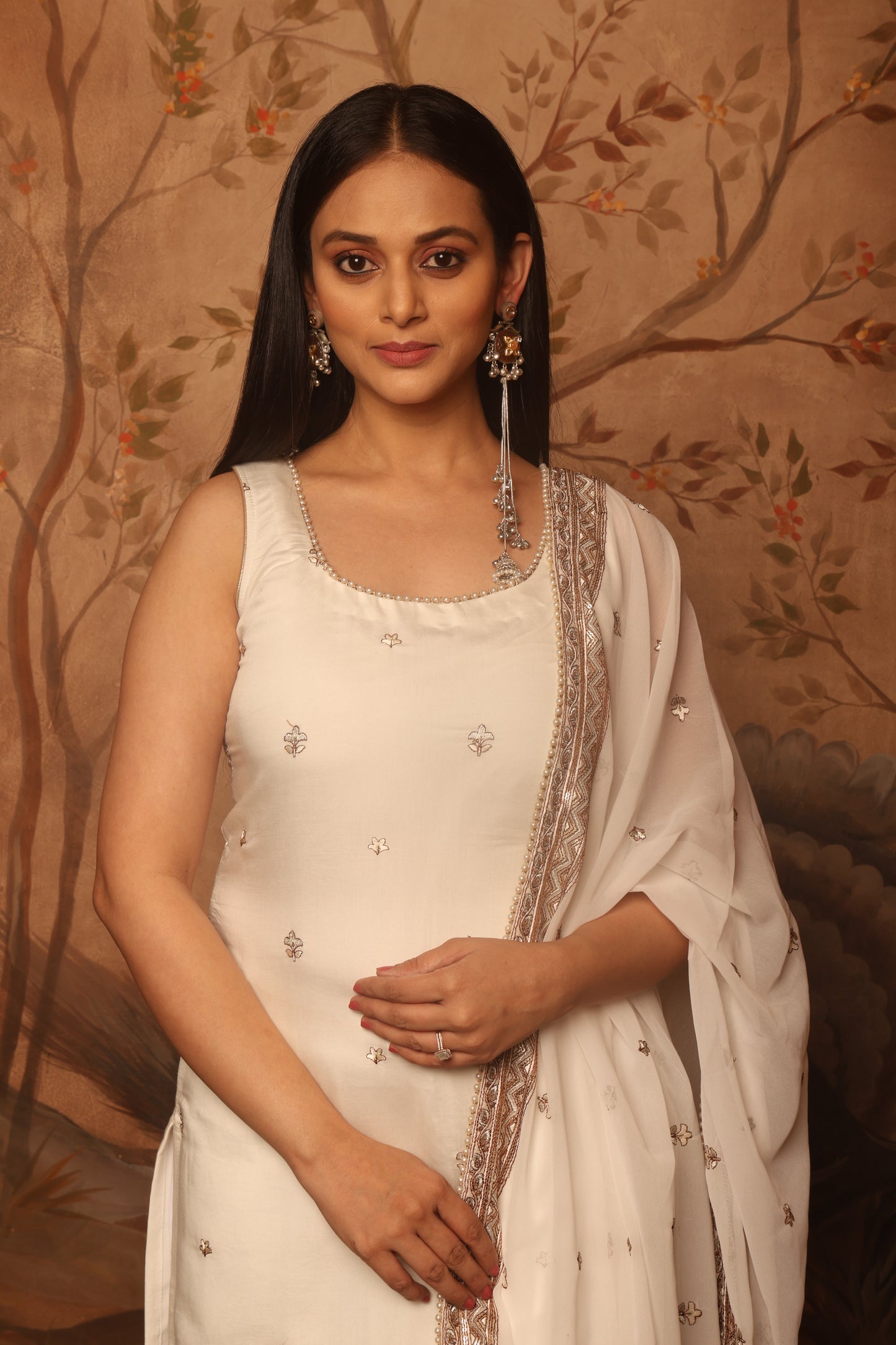 Zar Aafreen White Kurta Set