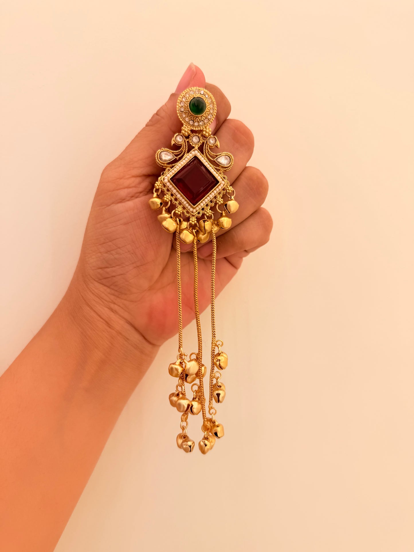 Aarohi Strings Red&Green d41