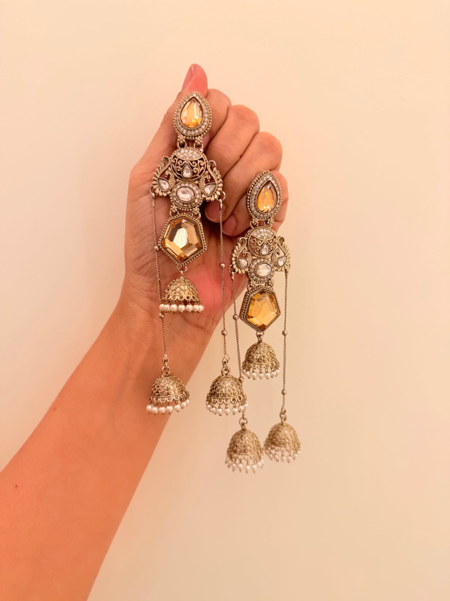 Raavya Chains D129