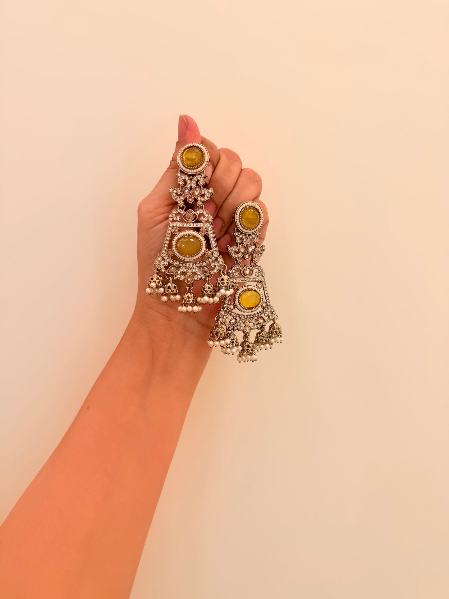 Zarvaanah Yellow Stone