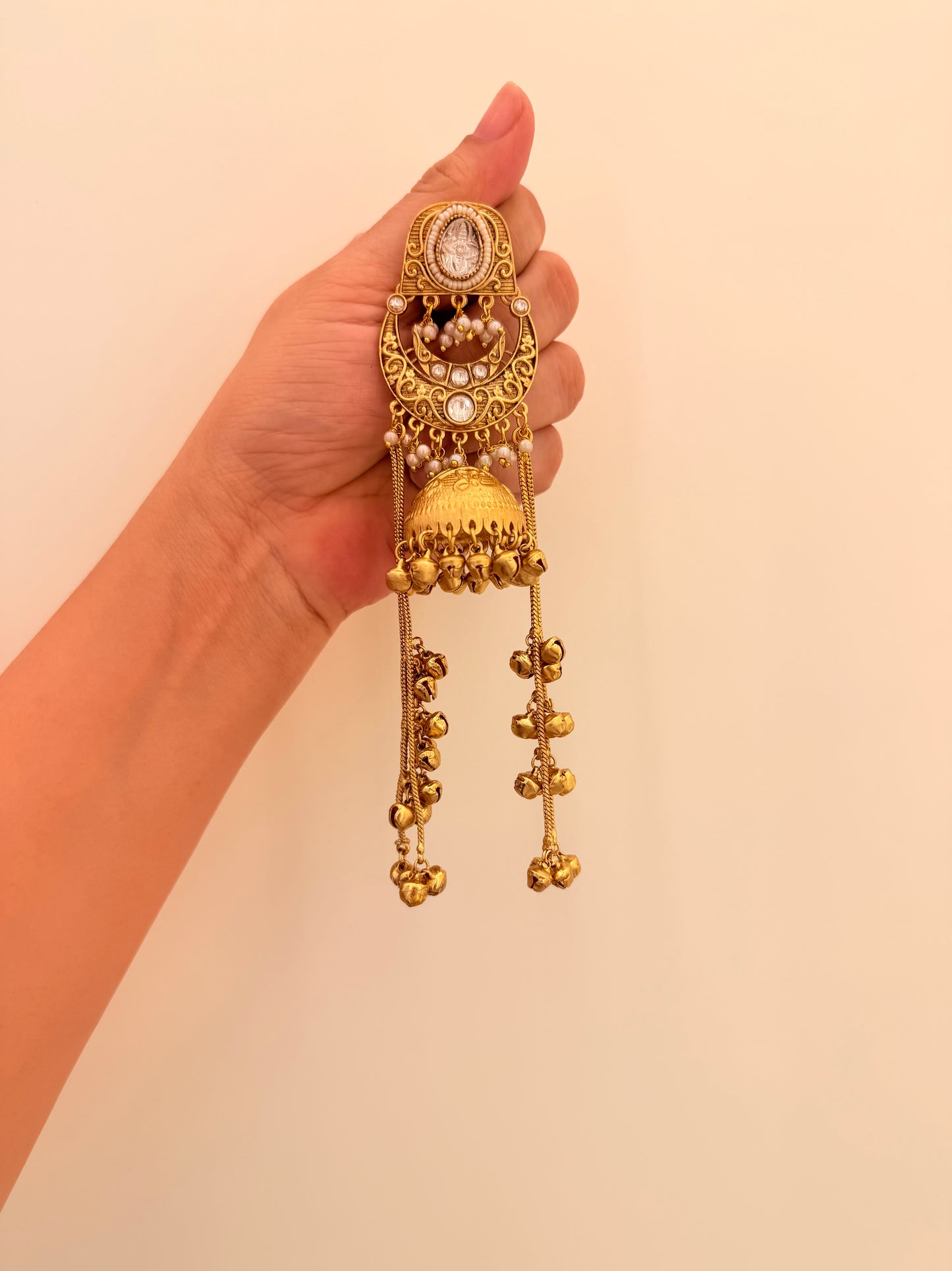 Zar Belle White Stone