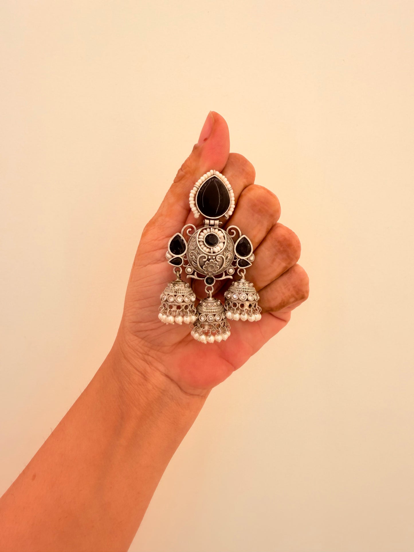 Raqs Jhumka Black D79