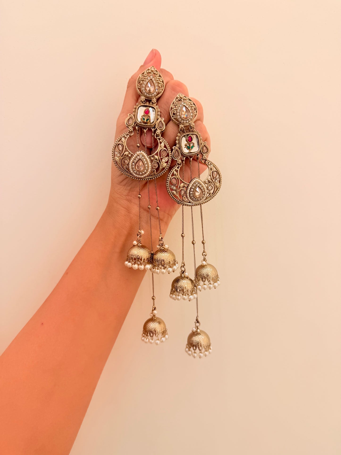 Shahi Chandbali D 122 White