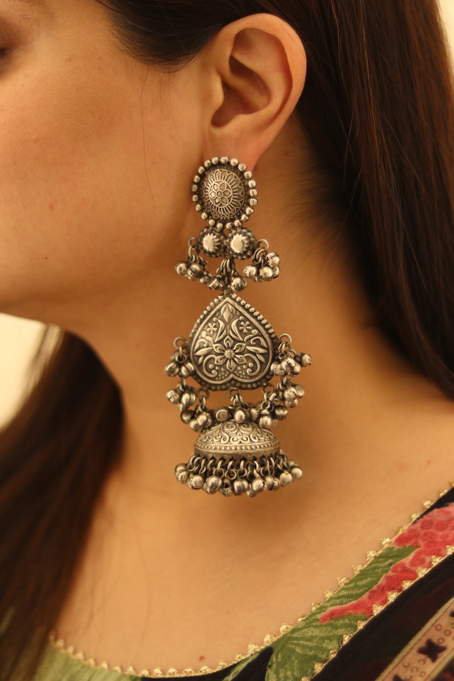 Zarina Jhumka D73