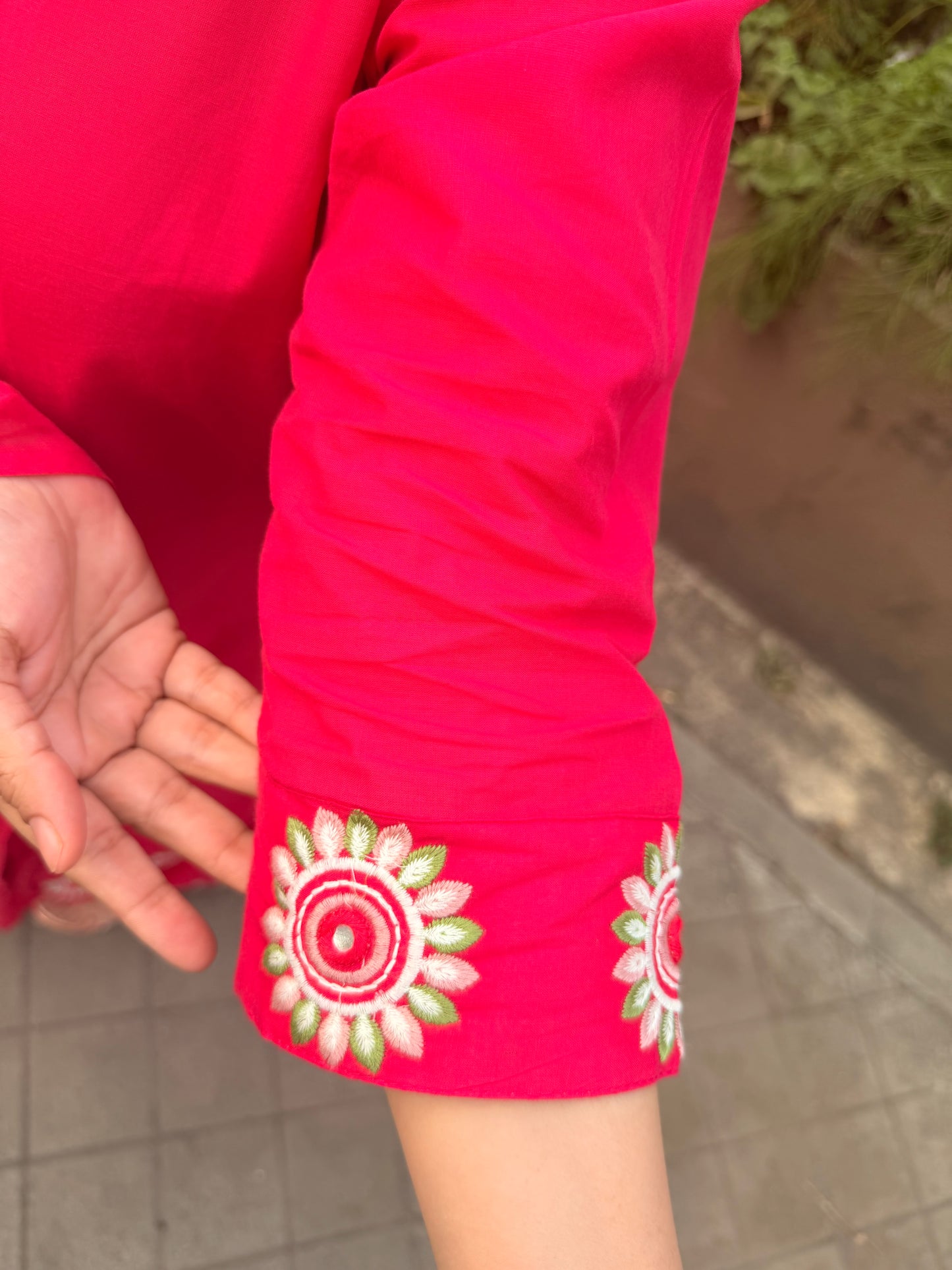 The Circle Motiff Set Hot Pink