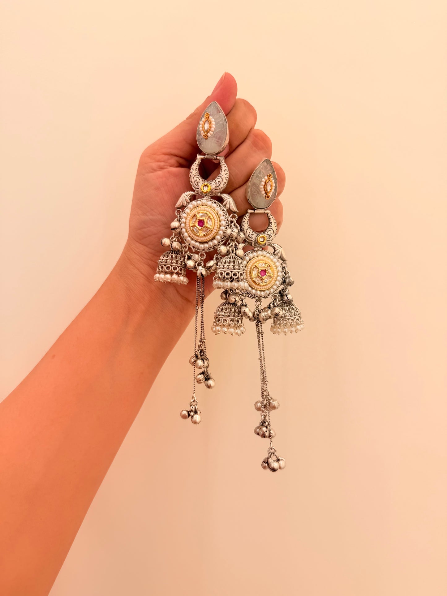 Noorvi Tassels Grey Stone
