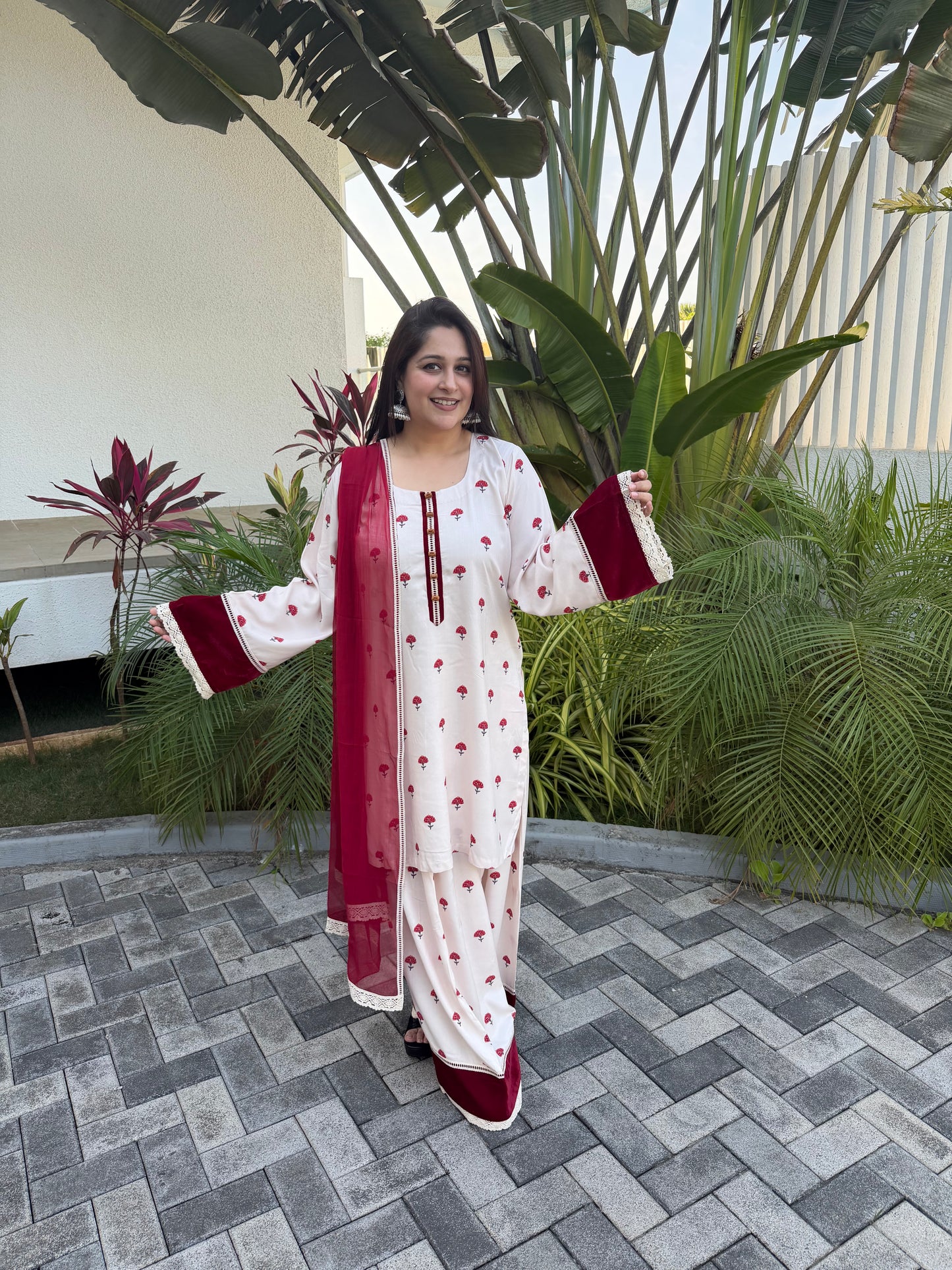 Vintage Radiance Kurta Set