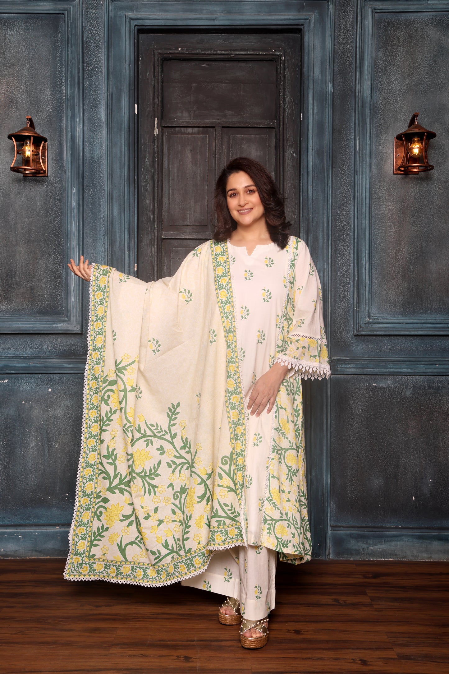 Gulshan-e-Noor (Yellow Flowers)