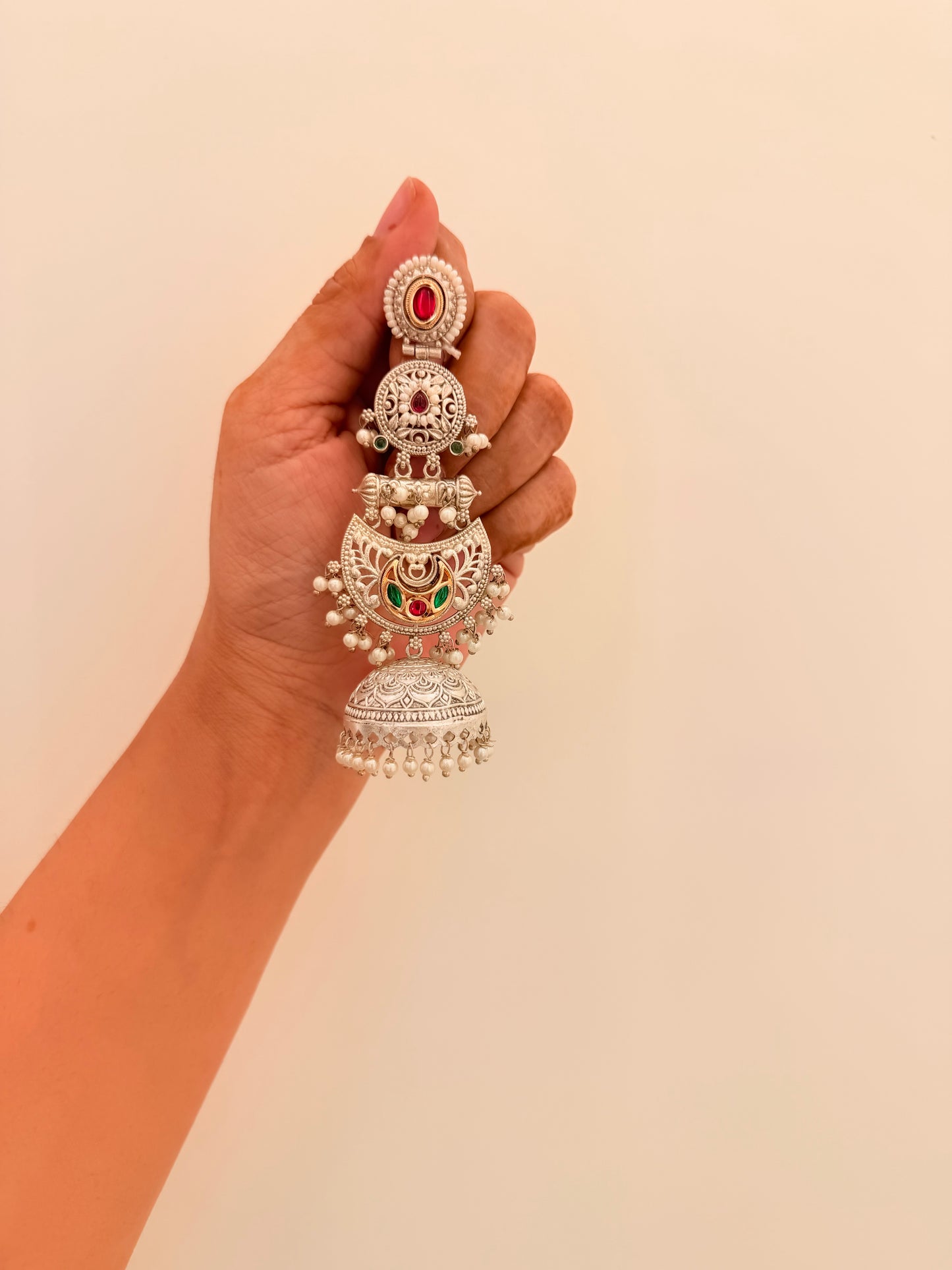 Nargish Jhumka D83