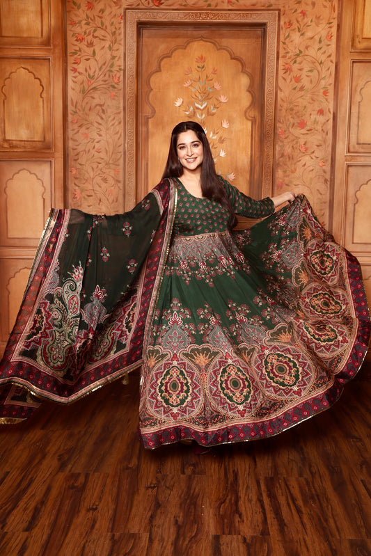 NAQAASH ROYALÈ Dark Green