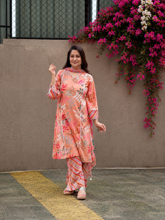 Bloomora Kurta Set - Peach