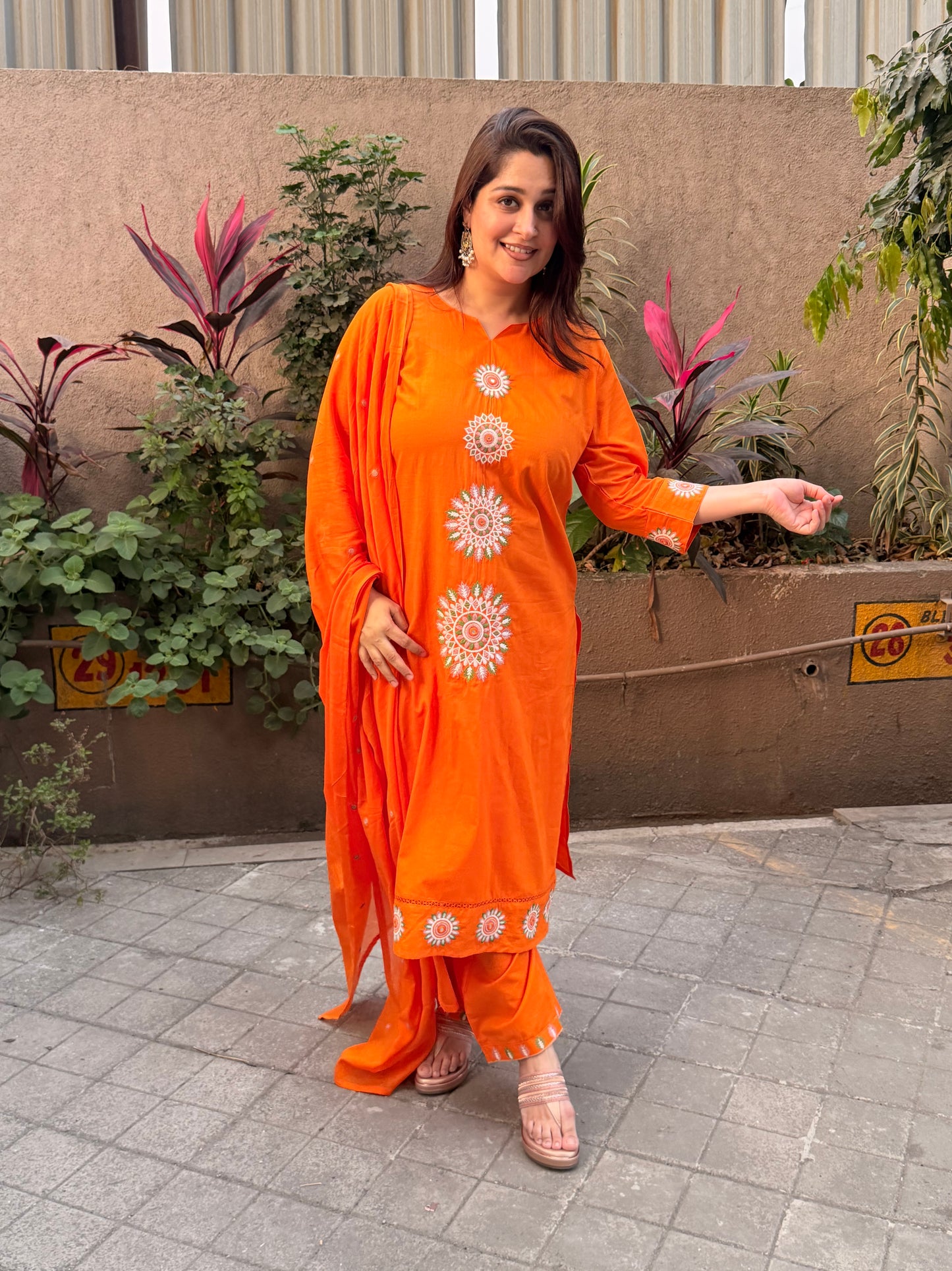 The Circle Motiff Set Orange