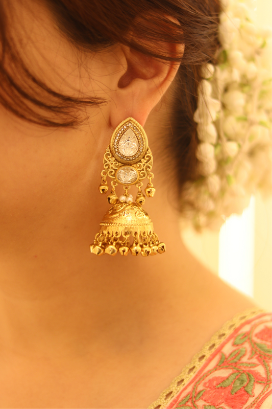 Begum Jhumka d14 white