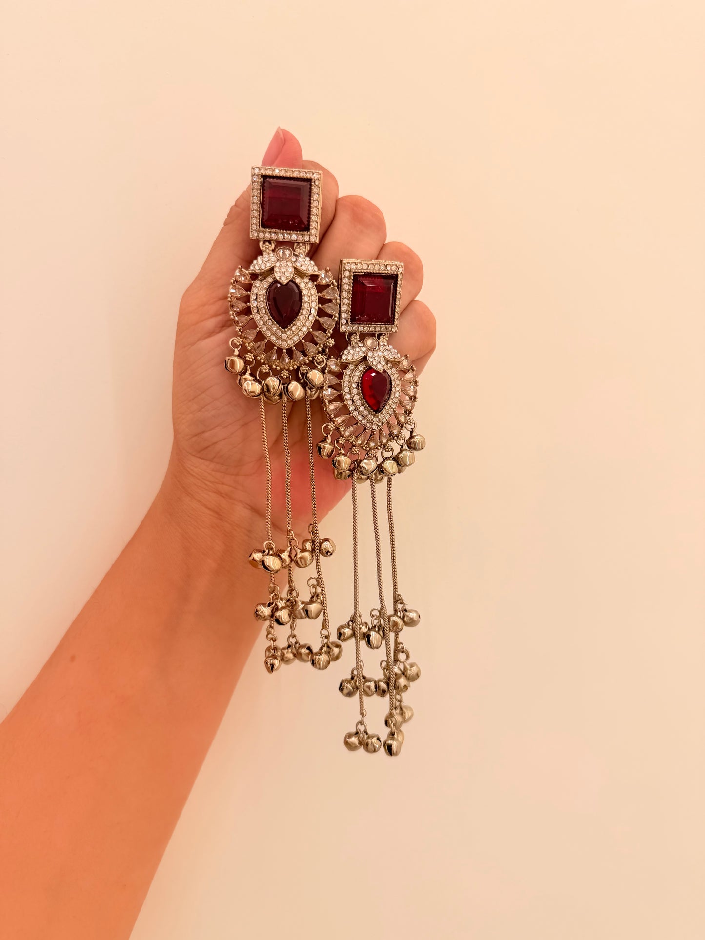 Nayuri Chains Red d23