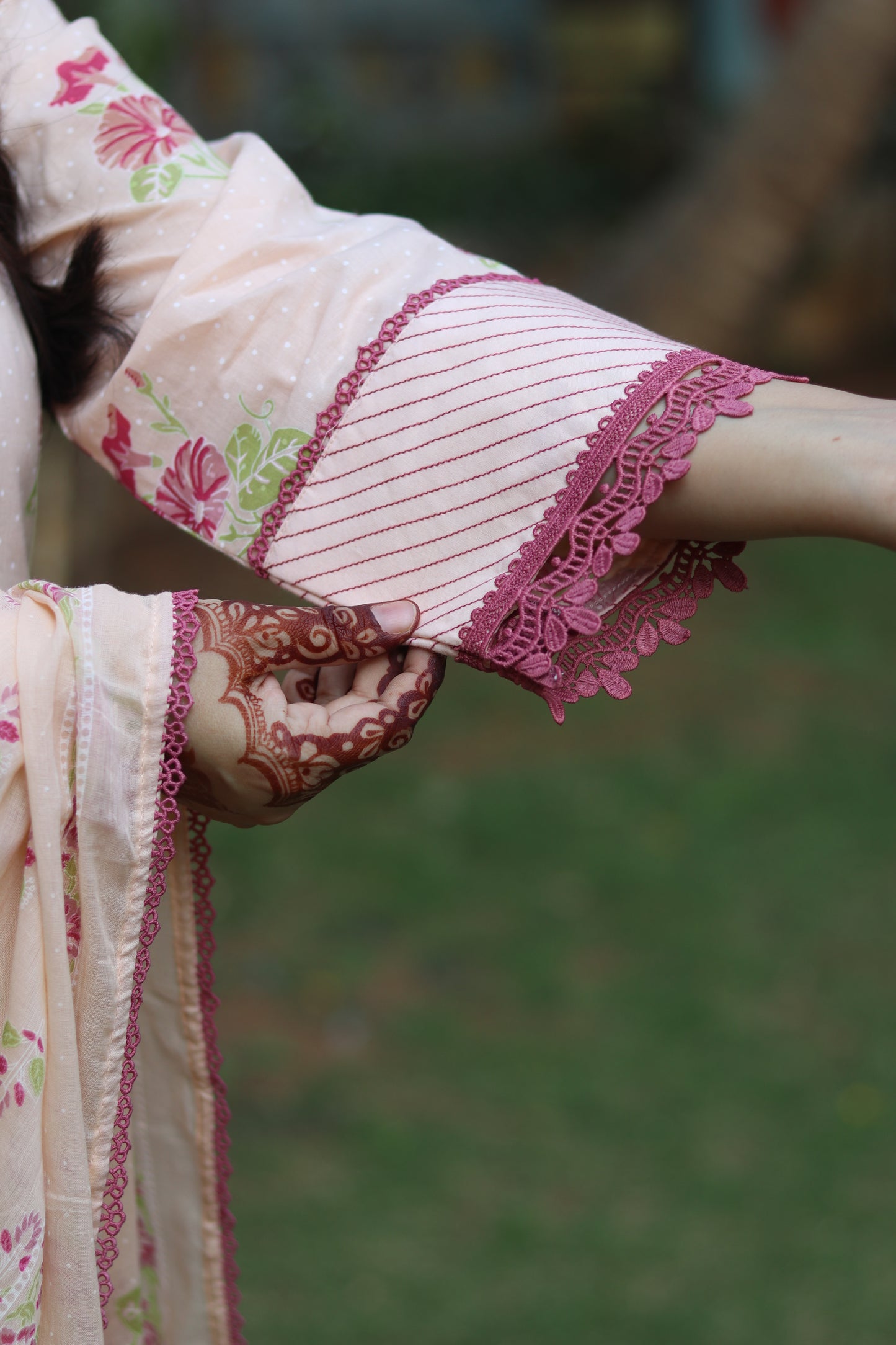 Floral Ease- Peach