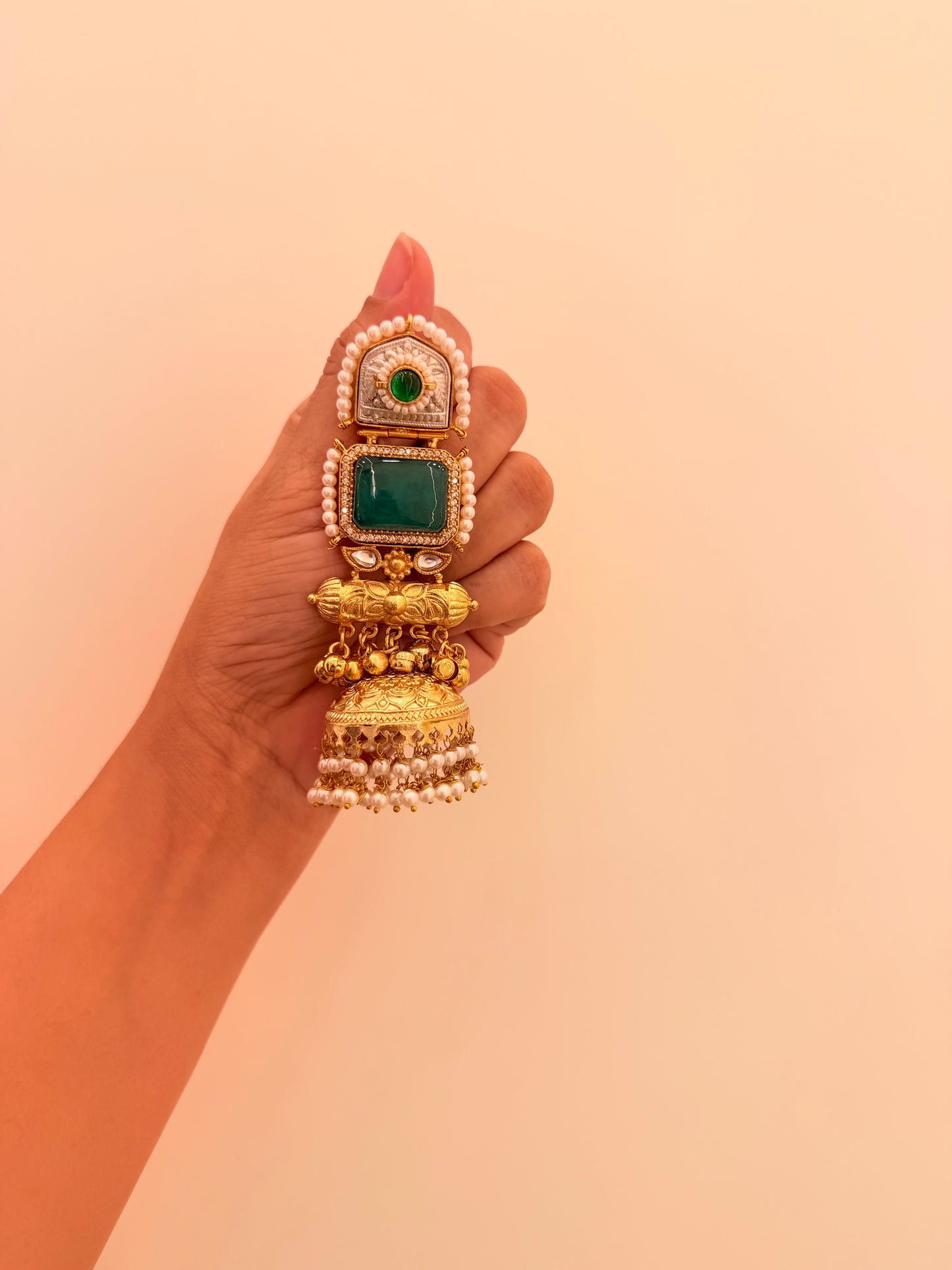 Gulposh Jhumka Green D117