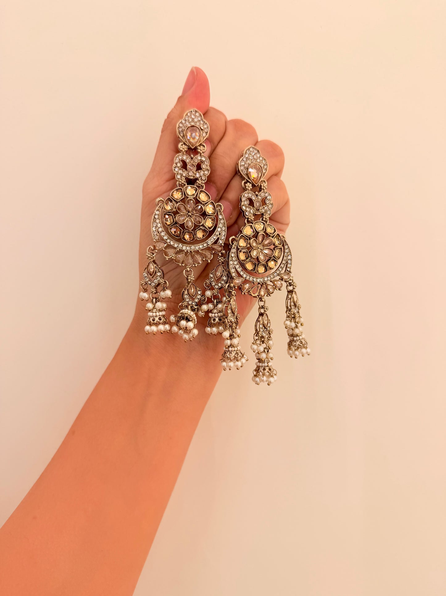 Gulbarg Chandbali D133 Gold
