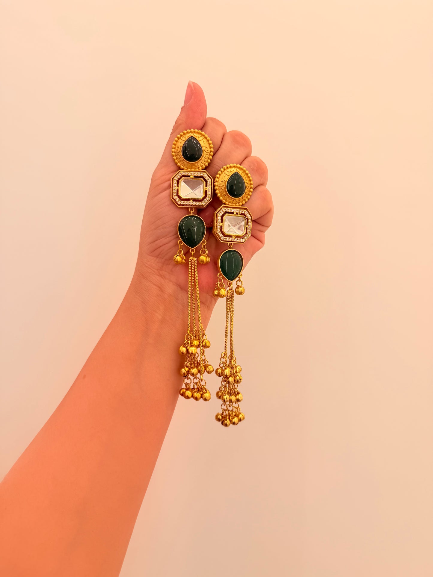 Arisha Dark Green Stone