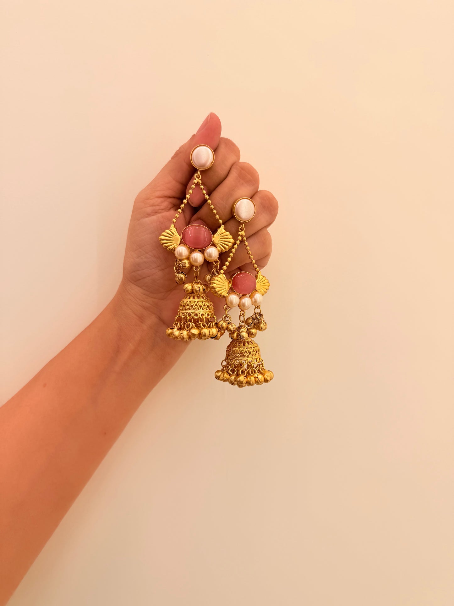 Zarroh Jhumka Pink