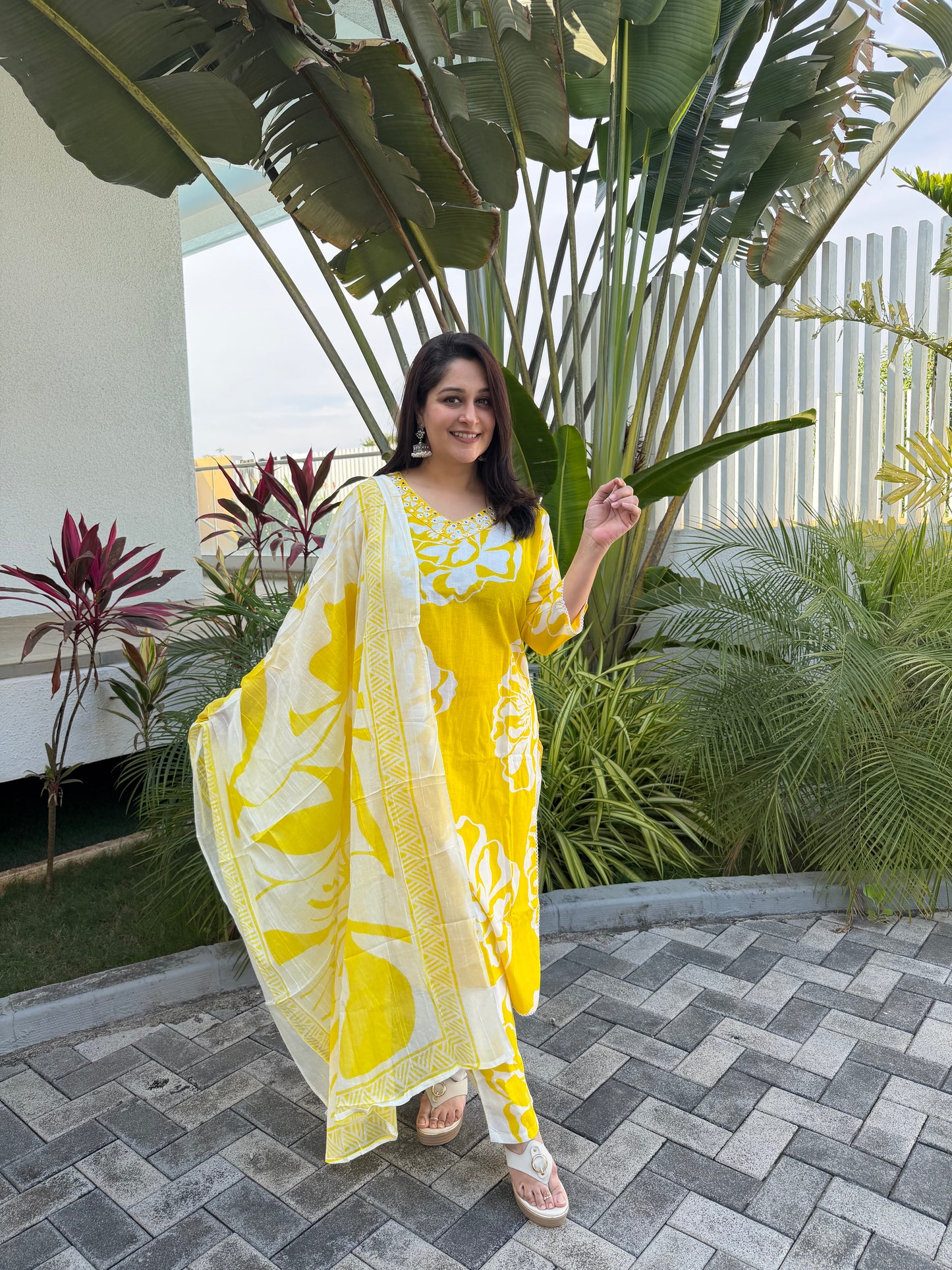 Bloom Aura Kurta Set