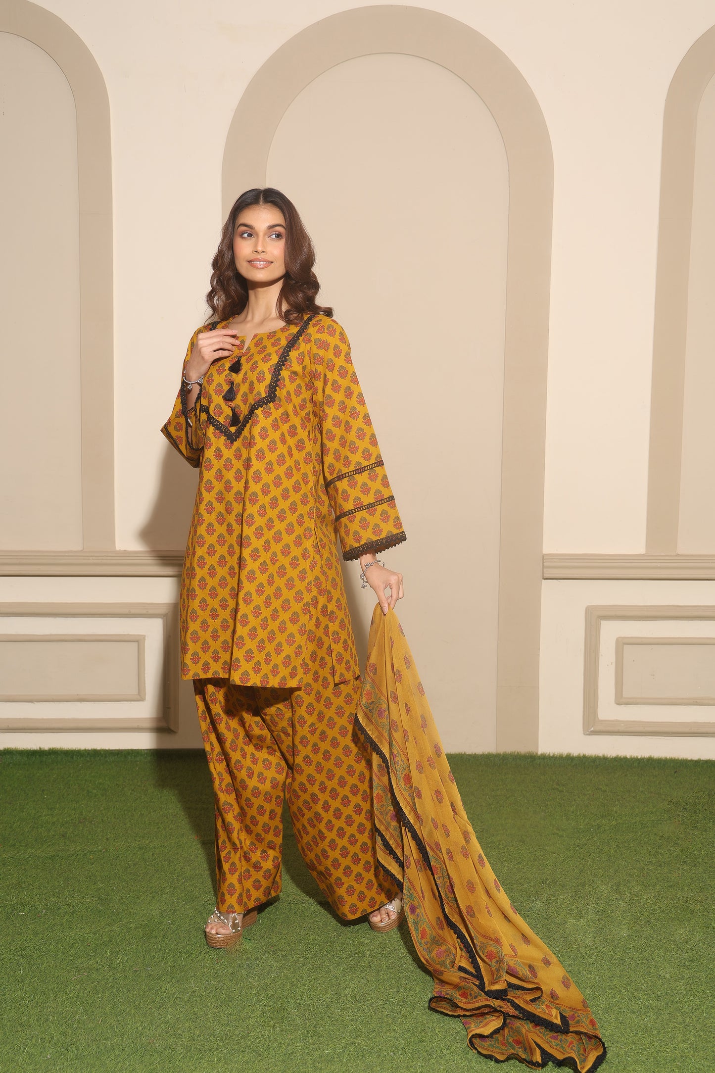 Mystic Bloom Farshi Set