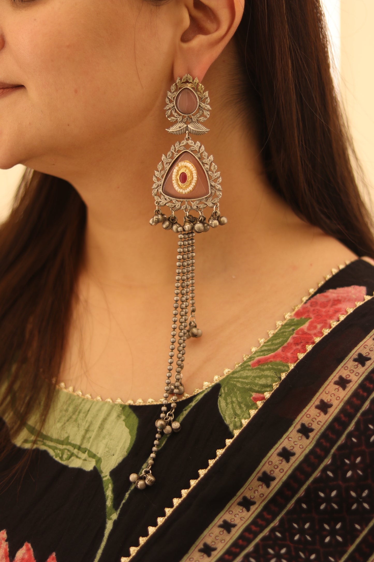 Hoor Danglers Pink D72
