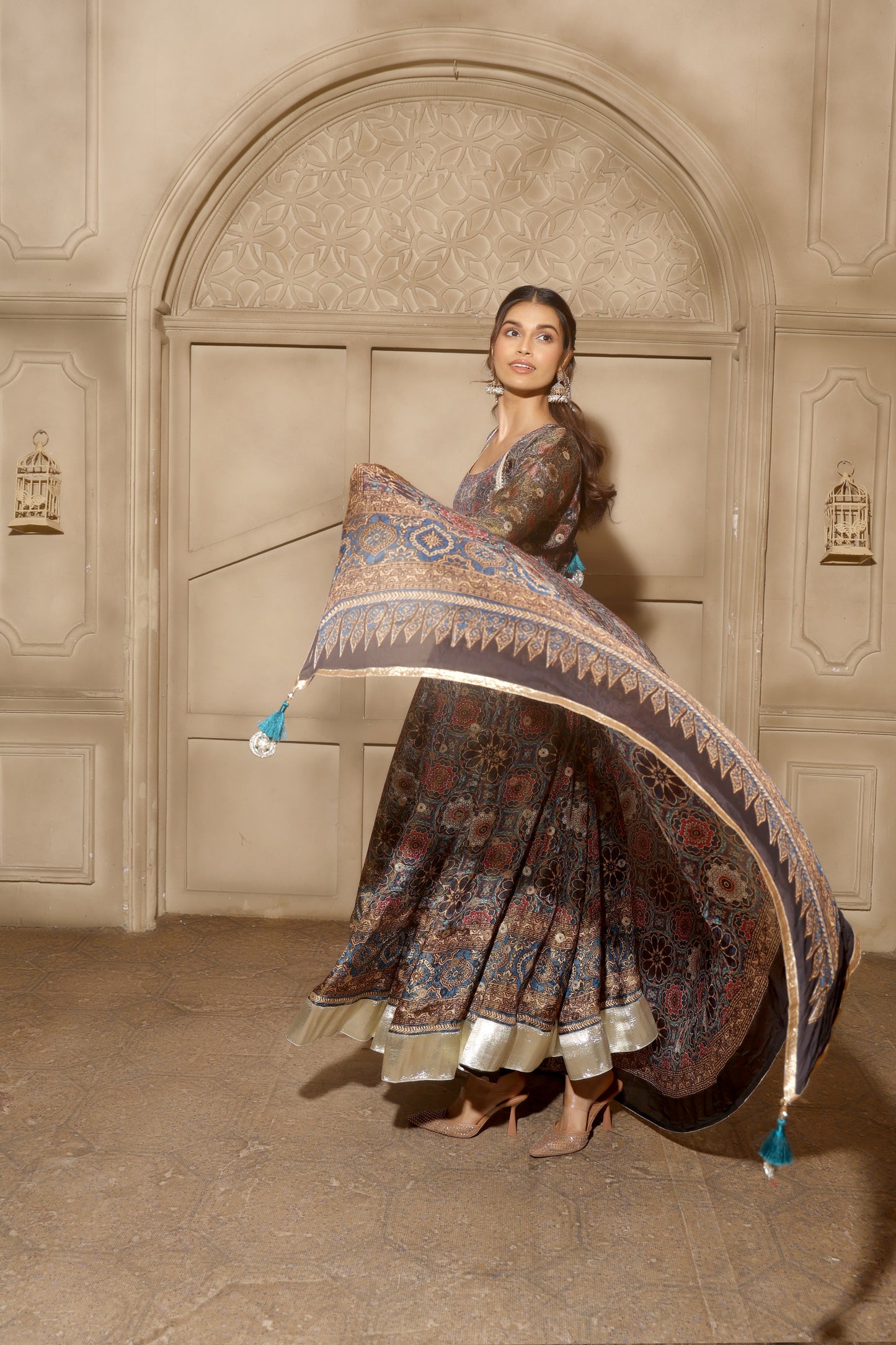 Vintage Vibe Anarkali Black