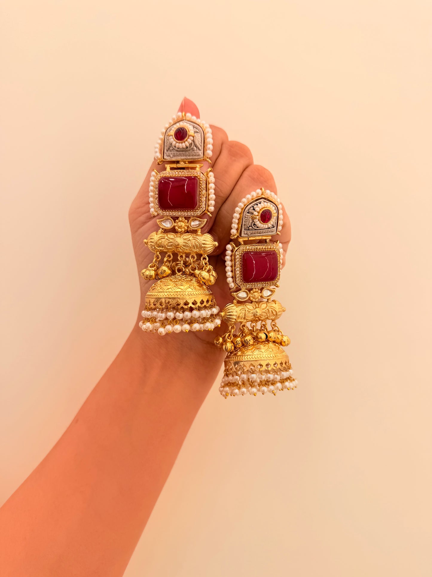 Gulposh Jhumka Red D117
