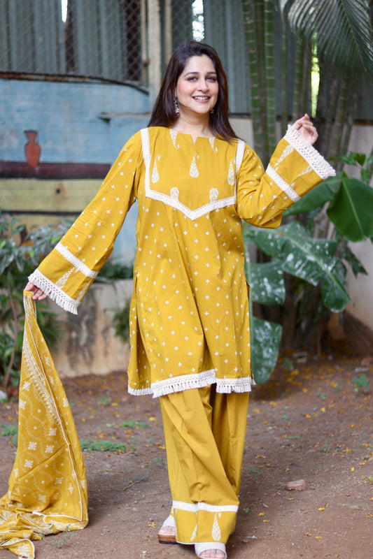 Boho Aura Farshi Salwaar Set - Mustard Yellow