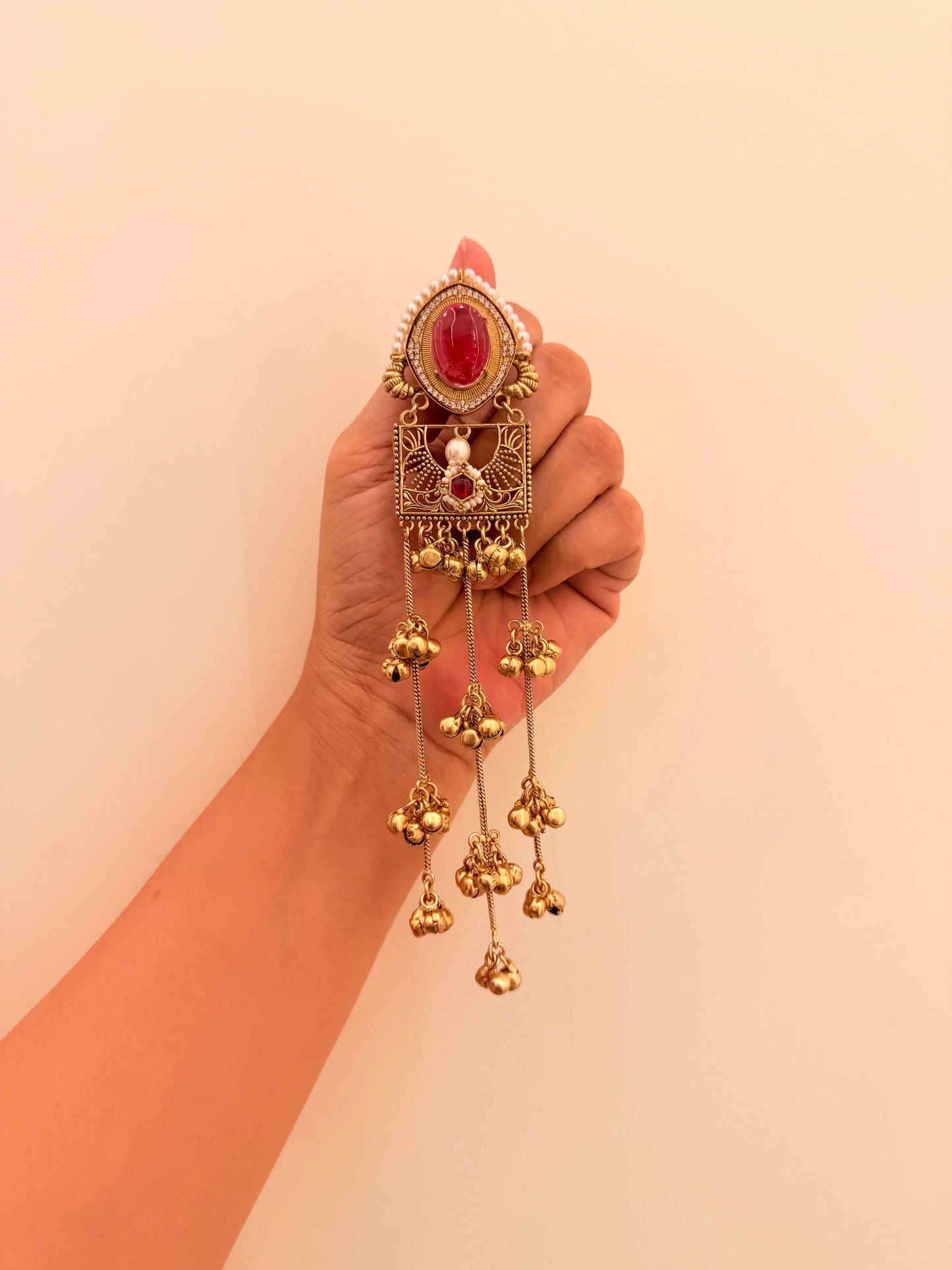 Mahira Red D116