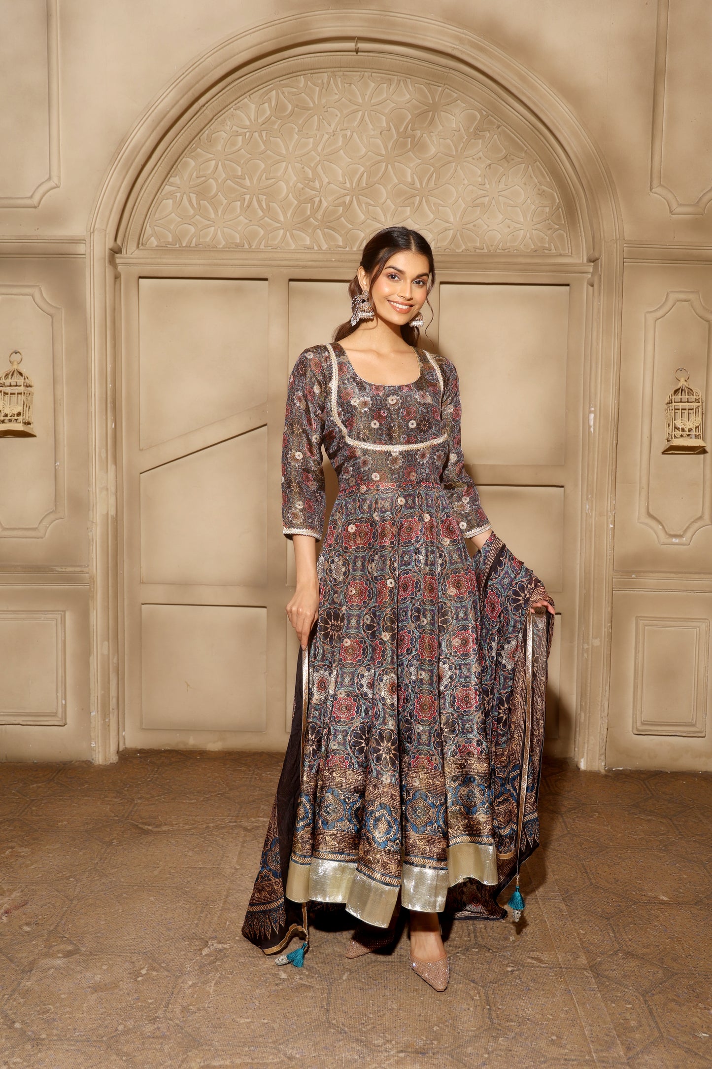 Vintage Vibe Anarkali Black