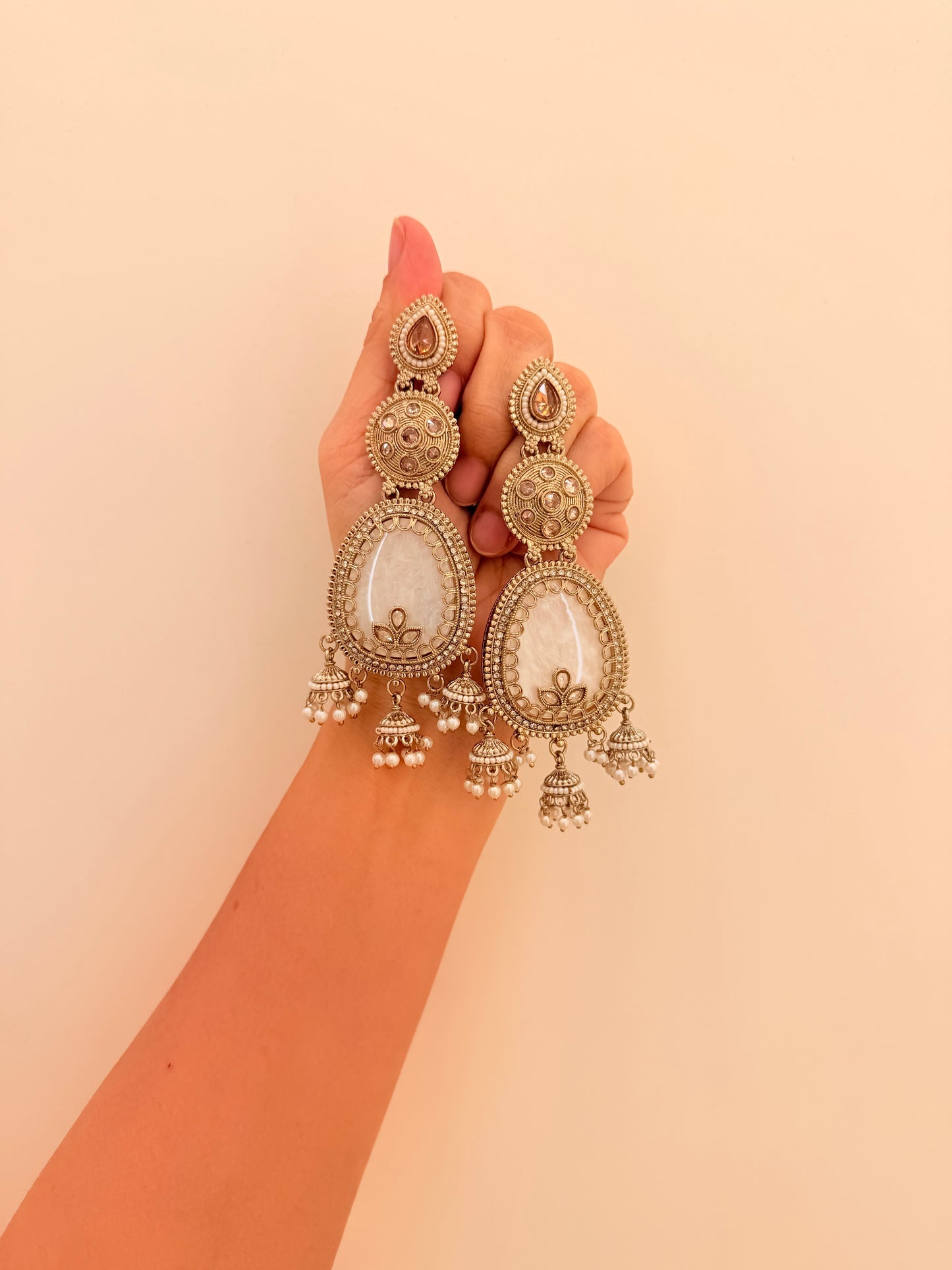 Noorani Danglers White D 121